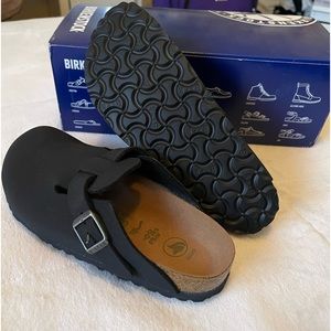 Brand New Black Birkenstock Clogs!